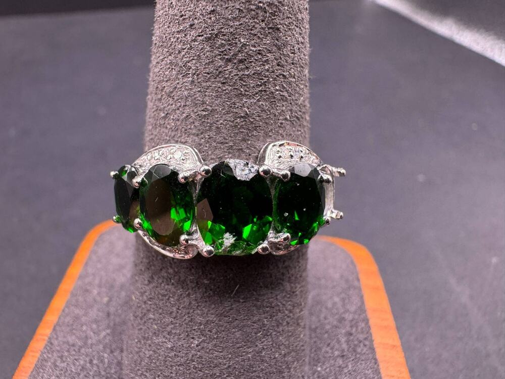 10K Gold Three Stone Emerald Color Gemstone Ring Statement Jewelry Accessory